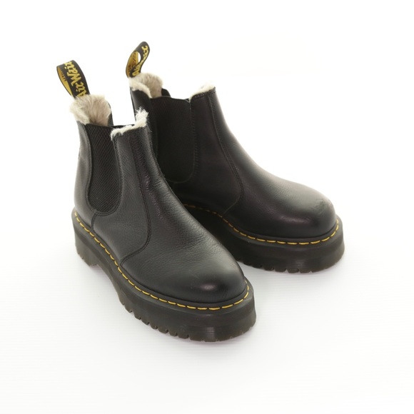 Dr. Martens 2976 Quad Faux Fur Lined Platform Chelsea Black Boots Womens 9M US - Picture 1 of 8